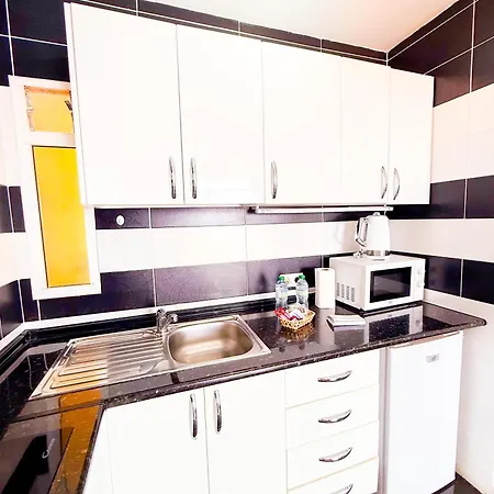 Apartmán Torres De Yomely - Y3b Playa de las Americas (Tenerife)